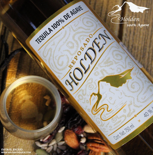 Tequila Reposado 100% Agave - Caja de 12 botellas